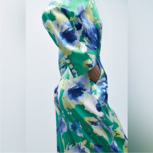 NWOT Zara Floral Satin Jumpsuit in Green, Yellow, and Blue. Size Small - Picture 5 of 15